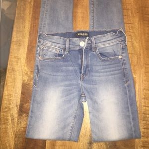 Express super skinny stretch mid-rise jeans